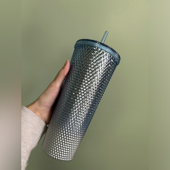 2023 Starbucks winter blue silver gradient ombré icicle tumbler - Picture 3 of 4